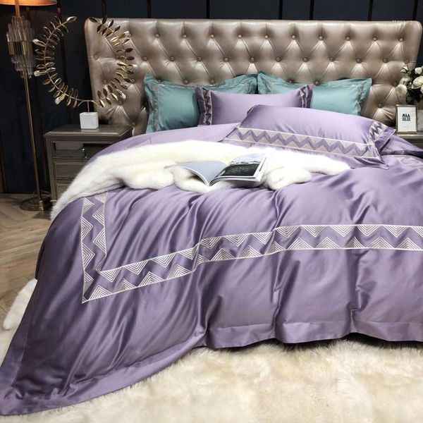 140 double-strand island cotton european-style villa embroidered 4-piece set high-end light luxury model room bedding bed set1
140 double-strand island cotton european-style villa embroidered 4-piece set high-end light luxury model room bedding bed set1