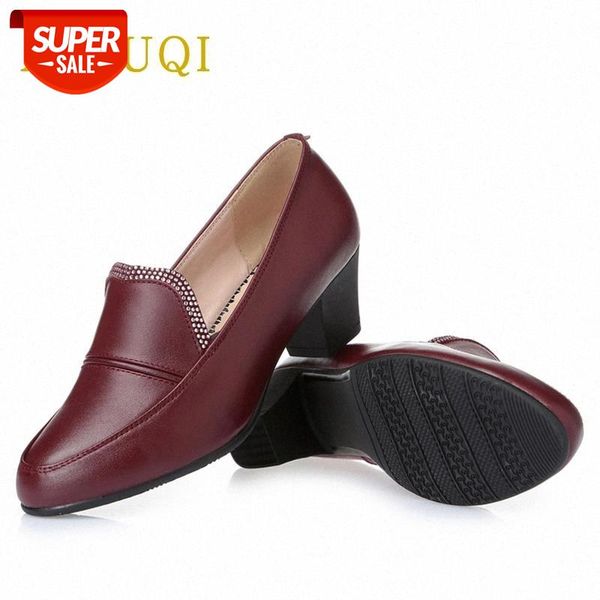 aiyuqi spring shoes women genuine leather 2020 new rhinestone breathable big size comfortable light mother shoes women footwear #rj8j
aiyuqi spring shoes women genuine leather 2020 new rhinestone breathable big size comfortable light mother shoes women footwear #rj8j