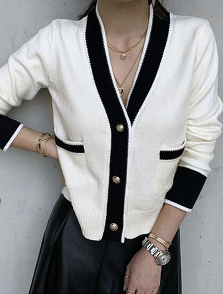 chic patchwork cardigan women casual v neck single breasted knitwear sweater autumn winter long sleeve pockets coat, White;black
chic patchwork cardigan women casual v neck single breasted knitwear sweater autumn winter long sleeve pockets coat, White;black