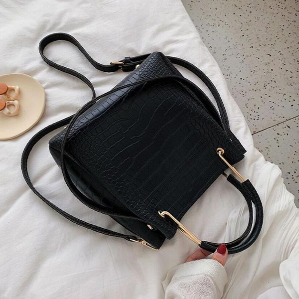shoulder bags 2021 fashion and leisure versatile large capacity bag crossbite handbag single messenger
shoulder bags 2021 fashion and leisure versatile large capacity bag crossbite handbag single messenger