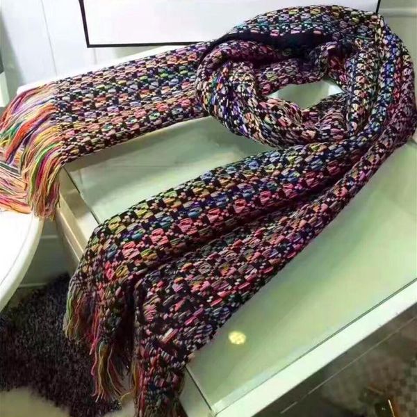 2021 new multicolour women luxurys designers wool scarf new arrival man womens plaidshawl scarf lattice letters c scarves size 180*45cm, Blue;gray
2021 new multicolour women luxurys designers wool scarf new arrival man womens plaidshawl scarf lattice letters c scarves size 180*45cm, Blue;gray