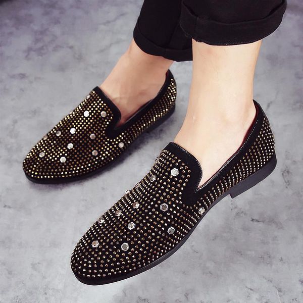 2020 fashion men dress shoes punk rivet rhinestone black party wedding shoes pointed toe flats driving loafers le-20
2020 fashion men dress shoes punk rivet rhinestone black party wedding shoes pointed toe flats driving loafers le-20