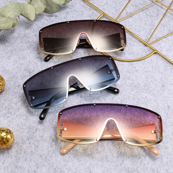 sunglasses trendy 2021 women square large shades men vintage glasses metal half frame sun black gary fml, White;black
sunglasses trendy 2021 women square large shades men vintage glasses metal half frame sun black gary fml, White;black