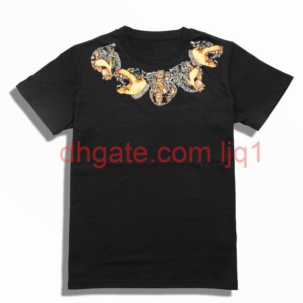 19ss mens stylist t shirt casual short sleeves printing fashion men women sport tees black size s-2xl 
19ss mens stylist t shirt casual short sleeves printing fashion men women sport tees black size s-2xl