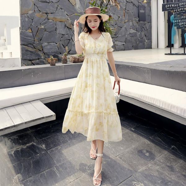 vintage ruffle floral print beach dresses women 2021 summer new chiffon dress a-line short sleeve elastic waist dress vestidos, Black;gray
vintage ruffle floral print beach dresses women 2021 summer new chiffon dress a-line short sleeve elastic waist dress vestidos, Black;gray