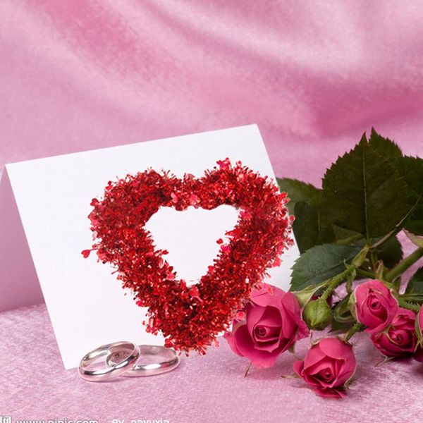 valentine's day wreath gift madder material heart garland window wall hanging ornament add festival atmosphere 
valentine's day wreath gift madder material heart garland window wall hanging ornament add festival atmosphere