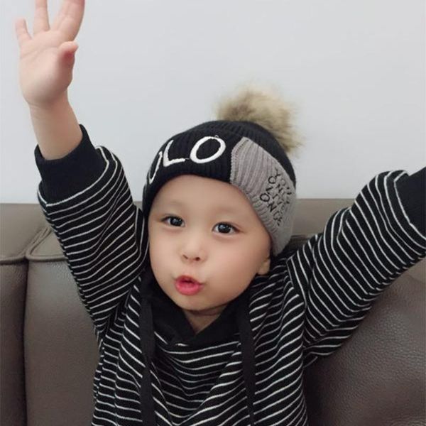 зимние теплые малышей baby boy девушка earflap hat дети knit письмо печати с мячем design caps hot, Slivery;white
зимние теплые малышей baby boy девушка earflap hat дети knit письмо печати с мячем design caps hot, Slivery;white