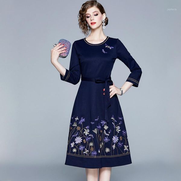 floral embroidery dress women elegant office ladies vintage dresses work casual female autumn midi elegant party dress female1, Black;gray
floral embroidery dress women elegant office ladies vintage dresses work casual female autumn midi elegant party dress female1, Black;gray