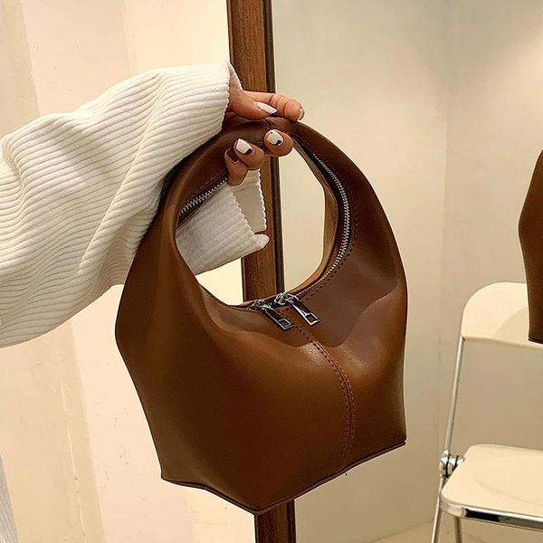 shoulder bags niche design fashion handbag women's bag autumn/winter 2021 trendy personality ins hundred hand
shoulder bags niche design fashion handbag women's bag autumn/winter 2021 trendy personality ins hundred hand