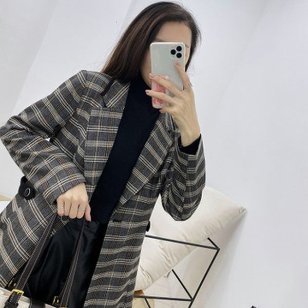 woolen jacket women's 2020 autumn winter casual fashion korean style mid-length slim and thin temperament plaid trench coat, Black;white
woolen jacket women's 2020 autumn winter casual fashion korean style mid-length slim and thin temperament plaid trench coat, Black;white