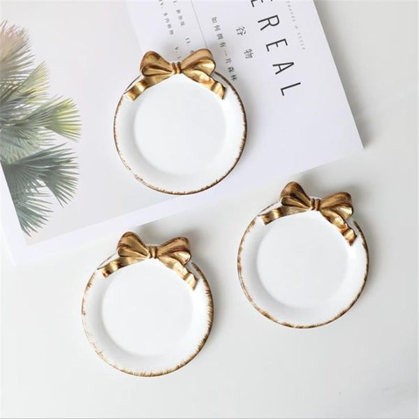 dishes & plates small dish lovely retro gold bow-knot pattern resin plate dessert soy sauce vinegar ring jewelry storage trays home decor
dishes & plates small dish lovely retro gold bow-knot pattern resin plate dessert soy sauce vinegar ring jewelry storage trays home decor