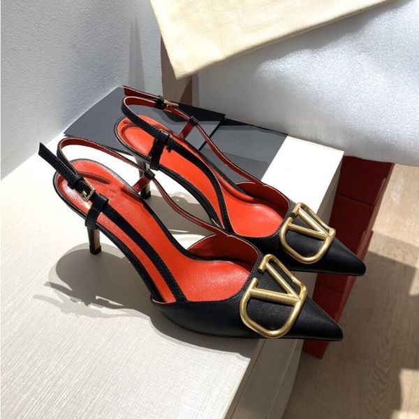 2020 pointed to women's high-heeled black summer matte gold metal v-button thin heel leather largesize 41 fashion sandals vrda
2020 pointed to women's high-heeled black summer matte gold metal v-button thin heel leather largesize 41 fashion sandals vrda