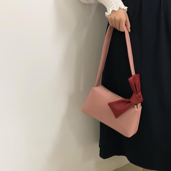 cross body web celebrity retro girl bag 2021 trend fashion texture vintage single shoulder student underarm
cross body web celebrity retro girl bag 2021 trend fashion texture vintage single shoulder student underarm