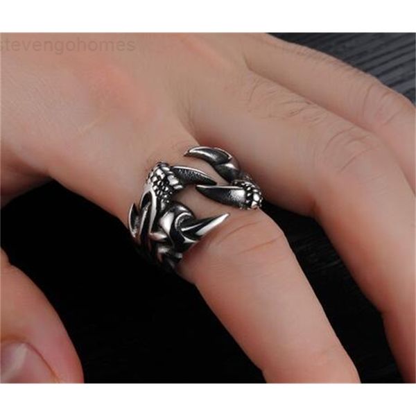 fashion jewelry personality domineering trends europe and the united states men's titanium steel ring, Golden;silver
fashion jewelry personality domineering trends europe and the united states men's titanium steel ring, Golden;silver