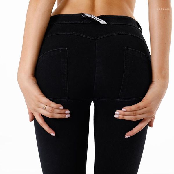 melody mid waist leggings four way stretchable athletic apparel manufacturers bulift yoga pants leggings scrunch buv front1, White;red
melody mid waist leggings four way stretchable athletic apparel manufacturers bulift yoga pants leggings scrunch buv front1, White;red