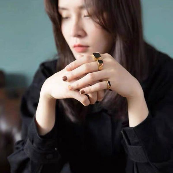 aomu 1pc 2020 винтажный панк геометрический квадрат черный эмаль гладкие металлические кольца для женщин мужчин вечеринки украшенные подарки, Silver
aomu 1pc 2020 винтажный панк геометрический квадрат черный эмаль гладкие металлические кольца для женщин мужчин вечеринки украшенные подарки, Silver