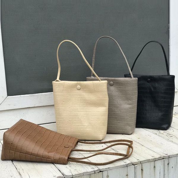 shoulder bags and winter 2021 leather women's bag head layer crocodile bucket korean single retro crossbody
shoulder bags and winter 2021 leather women's bag head layer crocodile bucket korean single retro crossbody