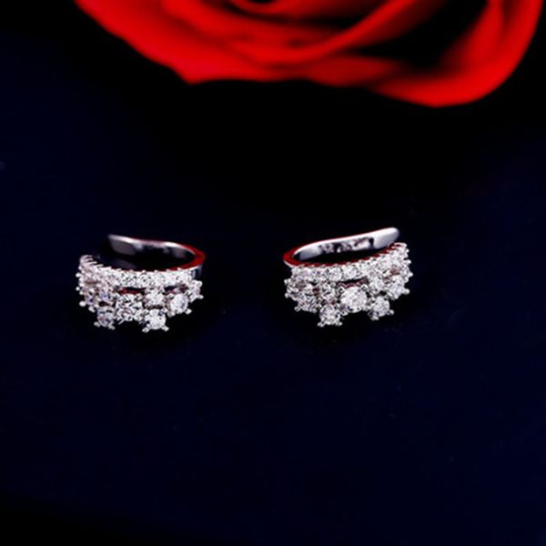 microcrystalline zircon crown crown creeanment all-match ear prescle европейская красота аксессуары, Silver
microcrystalline zircon crown crown creeanment all-match ear prescle европейская красота аксессуары, Silver