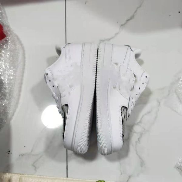 2021 new white x 1 low mca university blue mens running shoes sports fashion designer sneakers air one des chaussures off shoes new, Black
2021 new white x 1 low mca university blue mens running shoes sports fashion designer sneakers air one des chaussures off shoes new, Black