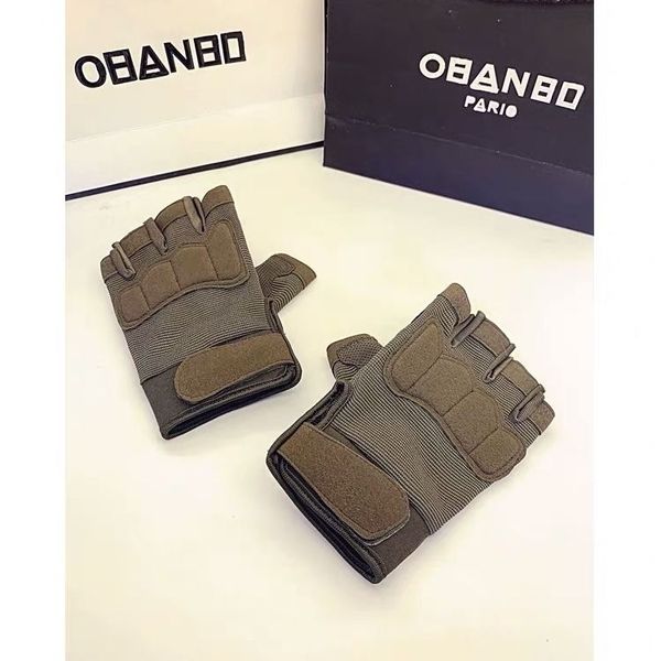 2020 half-finger sports gloves men and women special forces army camouflage outdoor cycling climbing fitness equipment non-slip, Black
2020 half-finger sports gloves men and women special forces army camouflage outdoor cycling climbing fitness equipment non-slip, Black