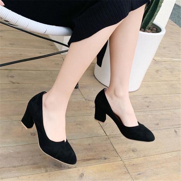 pxelena 2020 classic office lady shallow pumps faux suede flock round toe slip on women shoes block high heels black pink beige
pxelena 2020 classic office lady shallow pumps faux suede flock round toe slip on women shoes block high heels black pink beige