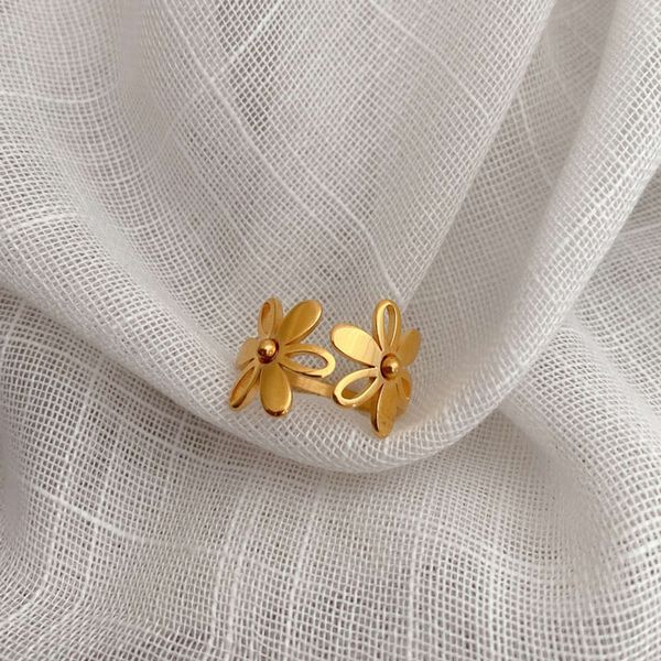 sunflower female korea east gate net red sun light luxury girl heart super fairy index finger ring jewelry, Silver
sunflower female korea east gate net red sun light luxury girl heart super fairy index finger ring jewelry, Silver