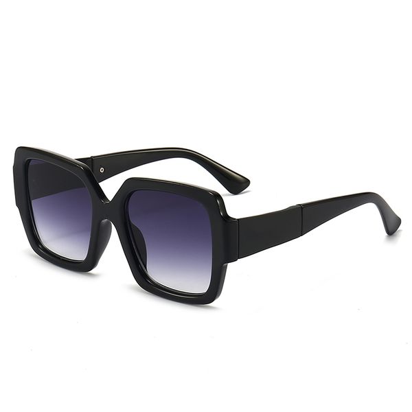 whole luxury sunglasses classical designer polarized glasses men women sunglass uv400 eyewear sunnies full pc frame polaroid l, White;black
whole luxury sunglasses classical designer polarized glasses men women sunglass uv400 eyewear sunnies full pc frame polaroid l, White;black