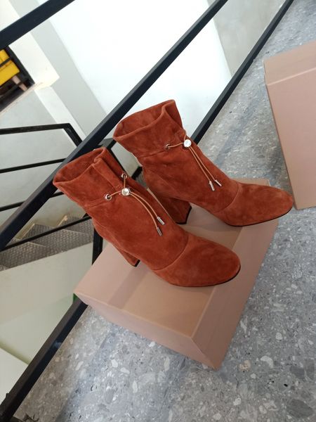 designer womens boots luxury orange suede elastic cord round head high heel boots with box size 34-40, Black
designer womens boots luxury orange suede elastic cord round head high heel boots with box size 34-40, Black