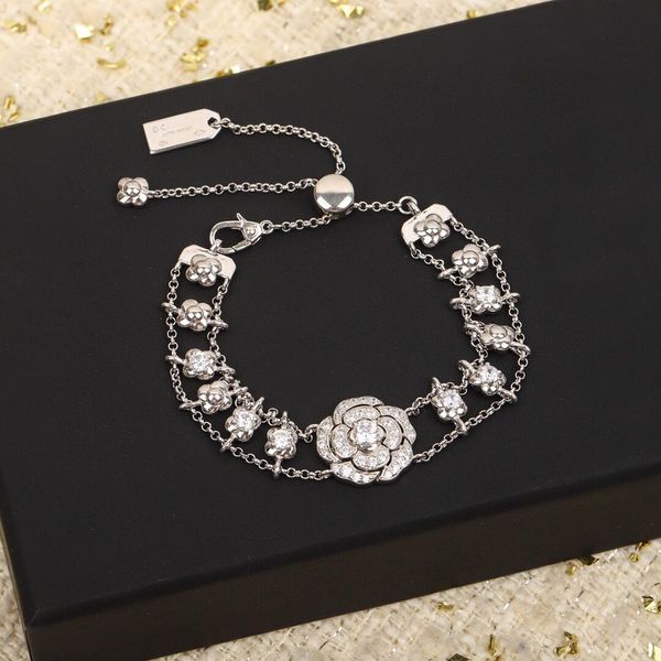 2022 s925 silver charm pendant necklce with flower and diamond hollow design bracelet set for women wedding jewelry gift have box stam ps426, Golden;silver
2022 s925 silver charm pendant necklce with flower and diamond hollow design bracelet set for women wedding jewelry gift have box stam ps426, Golden;silver