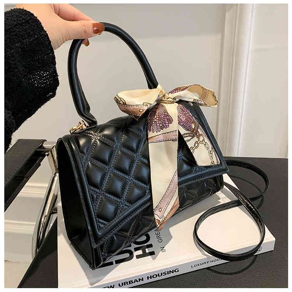 new style casual pu leather crossbody bag soft solid color thread shoulder handbags small travel ladies tote
new style casual pu leather crossbody bag soft solid color thread shoulder handbags small travel ladies tote