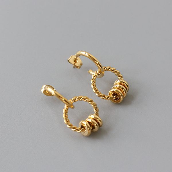 french elegant twist ring hoop earrings earrings european and american autumn and winter new style 18k gold, Golden;silver
french elegant twist ring hoop earrings earrings european and american autumn and winter new style 18k gold, Golden;silver