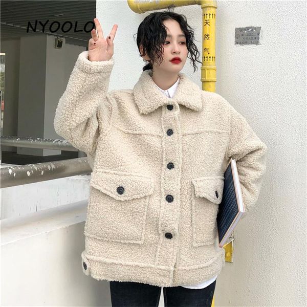 nyoolo high street big pockets faux lamb wool long sleeve warm jacket women autumn winter loose single breasted coats outerwear, Black;brown
nyoolo high street big pockets faux lamb wool long sleeve warm jacket women autumn winter loose single breasted coats outerwear, Black;brown