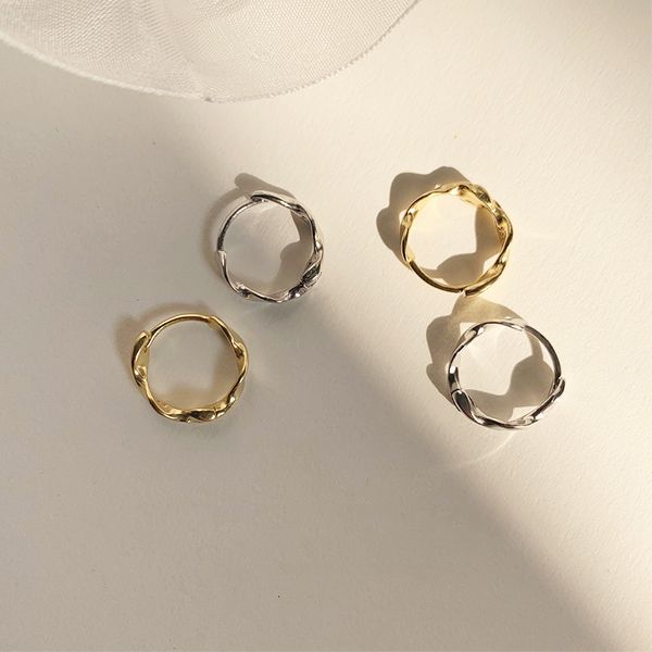 tremella gud 2020 новое приливное ушное кольцо женщины небольшой холодный ветер простой круговой ушной тяги, Golden;silver
tremella gud 2020 новое приливное ушное кольцо женщины небольшой холодный ветер простой круговой ушной тяги, Golden;silver