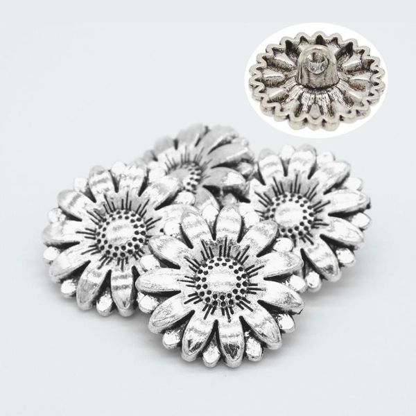 5/10pcs metal sunflower carved antique silver apparel buttons diy craft sewing women beads jewelry findings clothes acc qylgir
5/10pcs metal sunflower carved antique silver apparel buttons diy craft sewing women beads jewelry findings clothes acc qylgir