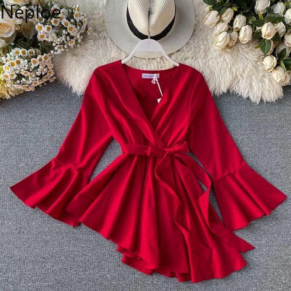 neploe slim waist lace up irregular temperament blouse v neck flare long sleeve ruffles blusas autumn spring new shirt 479031, White
neploe slim waist lace up irregular temperament blouse v neck flare long sleeve ruffles blusas autumn spring new shirt 479031, White