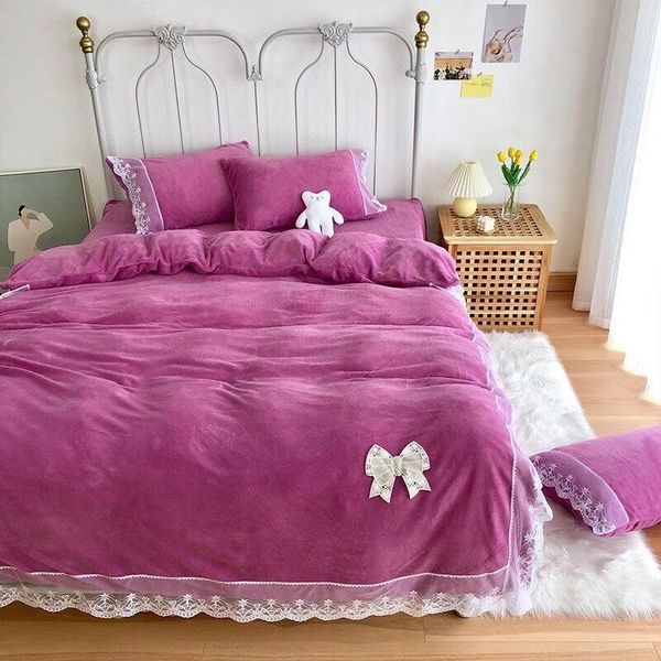 2021 purple designer bedding sets warm winter bed comforters sets lace edge luxury winter bedding fast shipping
2021 purple designer bedding sets warm winter bed comforters sets lace edge luxury winter bedding fast shipping
