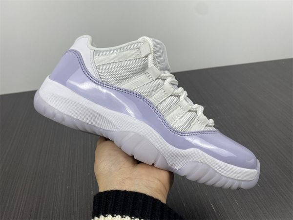 jumpman retro 11 low qinmin123 basketball shoes man sneakers shoes with double box wmns pure violet ah7860-101
jumpman retro 11 low qinmin123 basketball shoes man sneakers shoes with double box wmns pure violet ah7860-101