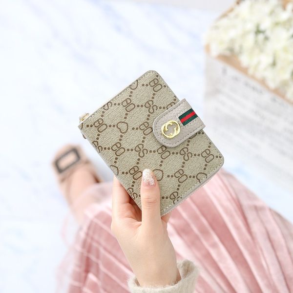 luxurys designers bags wallet women's short 2020 solds women fashion purse cute personality mini card bag backpack, Red;black
luxurys designers bags wallet women's short 2020 solds women fashion purse cute personality mini card bag backpack, Red;black