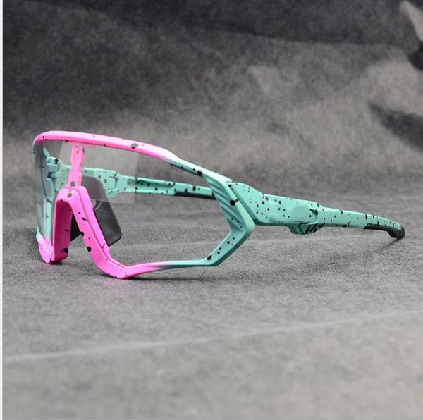 new windproof and color-changing cycling glasses for outdoor sports day and night running mountain road bike goggles
new windproof and color-changing cycling glasses for outdoor sports day and night running mountain road bike goggles