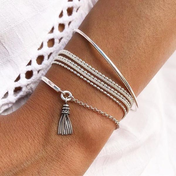 charm bracelets 3 pcs/set vintage silver color tassel round bracelet bohemian multilayer chain for women geometric open bangle jewelry, Golden;silver
charm bracelets 3 pcs/set vintage silver color tassel round bracelet bohemian multilayer chain for women geometric open bangle jewelry, Golden;silver
