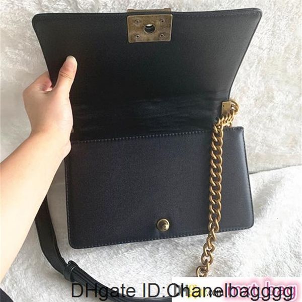 classic 20cm25cm flap designer bags women plaid chain bag handbag real leather purse crossbody shoulder messenger
classic 20cm25cm flap designer bags women plaid chain bag handbag real leather purse crossbody shoulder messenger