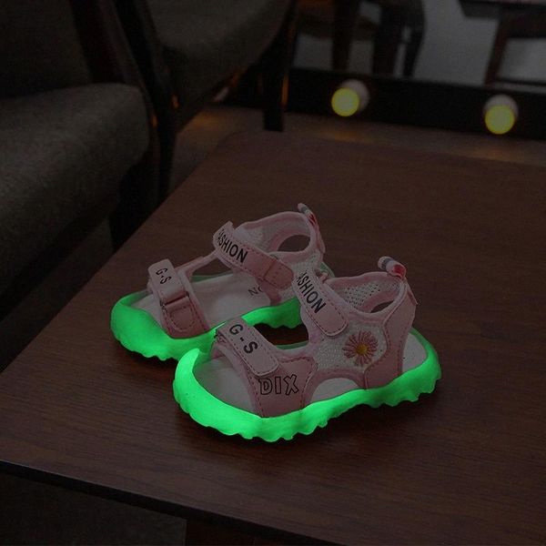 new children luminous shoes fashion baby boys & girls sandals soft bottom breathable summer toddler shoes size 21-30 #zw2z
new children luminous shoes fashion baby boys & girls sandals soft bottom breathable summer toddler shoes size 21-30 #zw2z