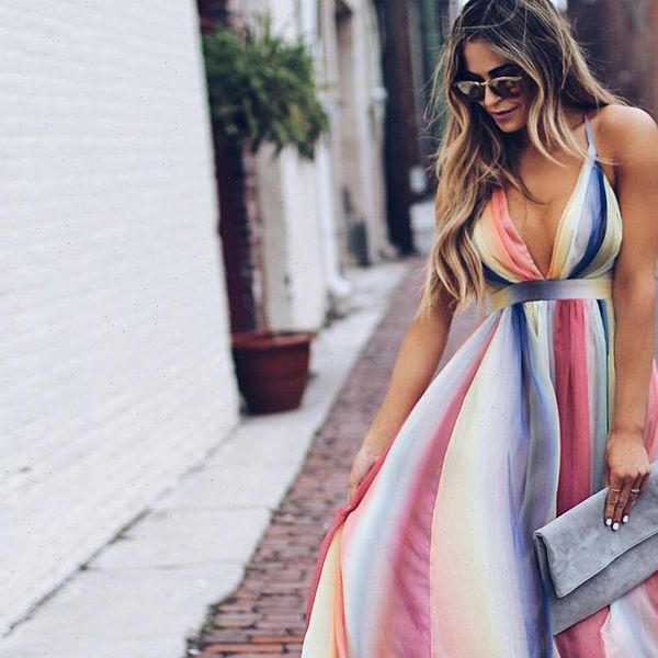 backless strap maxi dress 2021 summer v neck high waist gradient vinatge vestdios boho beach evening party long dress women, Black;gray
backless strap maxi dress 2021 summer v neck high waist gradient vinatge vestdios boho beach evening party long dress women, Black;gray