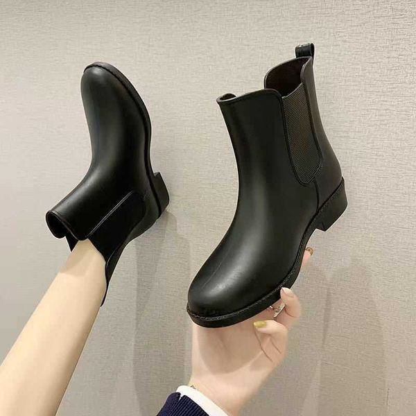 fashion women's plush warm pure color short boots wear korean fashion rubber rain shoes outside all seasons, Black
fashion women's plush warm pure color short boots wear korean fashion rubber rain shoes outside all seasons, Black