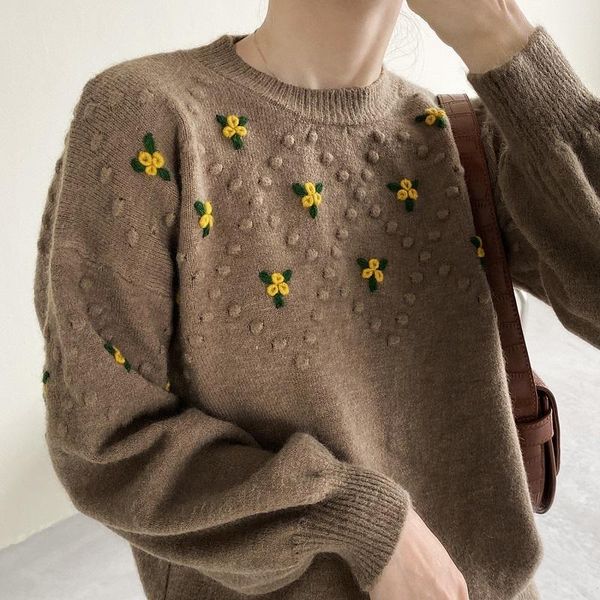 autumn winter women floral embroidery sweater o-neck lantern sleeve pullover loose korean lady sweet outwear pull femme kg-761, White;black
autumn winter women floral embroidery sweater o-neck lantern sleeve pullover loose korean lady sweet outwear pull femme kg-761, White;black