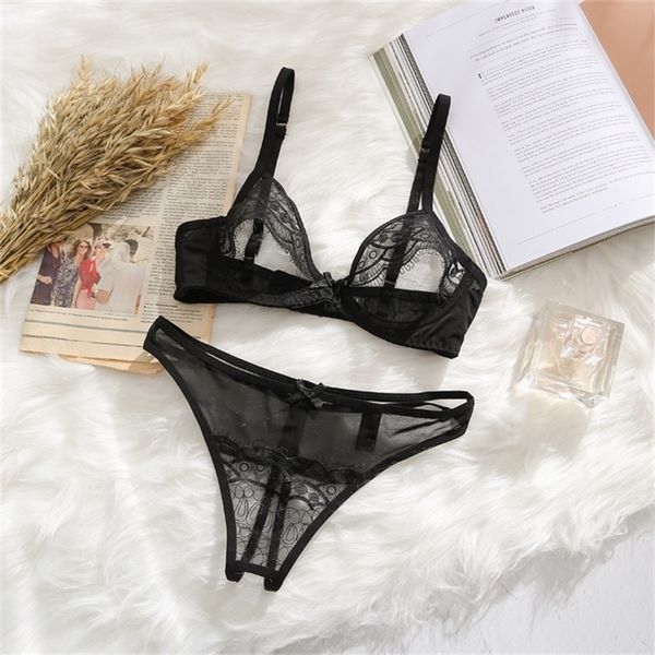 lingerie women embroidery underwire ultra thin bra and panty underwear set seduction lace intimates lj201211, Red;black
lingerie women embroidery underwire ultra thin bra and panty underwear set seduction lace intimates lj201211, Red;black