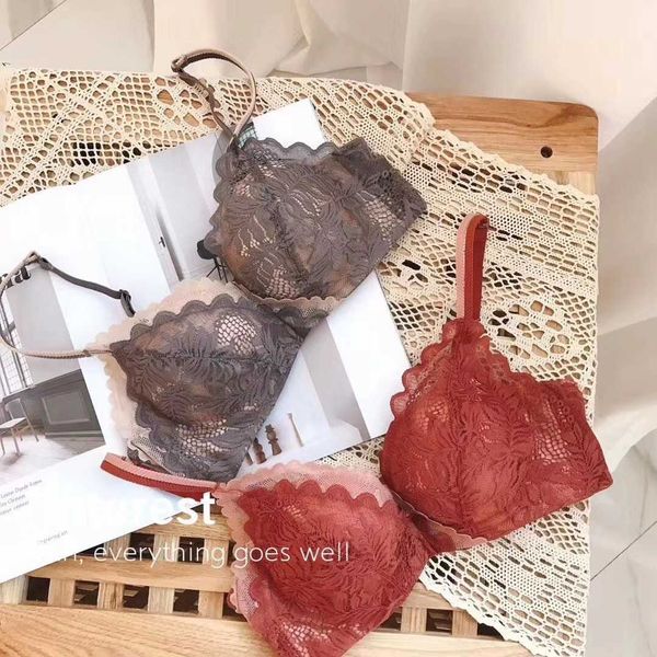 french lace underwear women's gathered breathable back super thin cup big chest show small no steel ring bra, Red;black
french lace underwear women's gathered breathable back super thin cup big chest show small no steel ring bra, Red;black