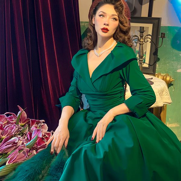 2021 le palais original autumn new vintage emerald big lapel dressed in three-quarters streetwear women's dresses y50t, Black;gray
2021 le palais original autumn new vintage emerald big lapel dressed in three-quarters streetwear women's dresses y50t, Black;gray