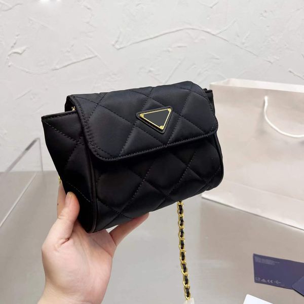 luxurys designers bags women handbag shoulder bag leisure versatile chain crossbody handbags high-capacity lady purse designer style good ni
luxurys designers bags women handbag shoulder bag leisure versatile chain crossbody handbags high-capacity lady purse designer style good ni