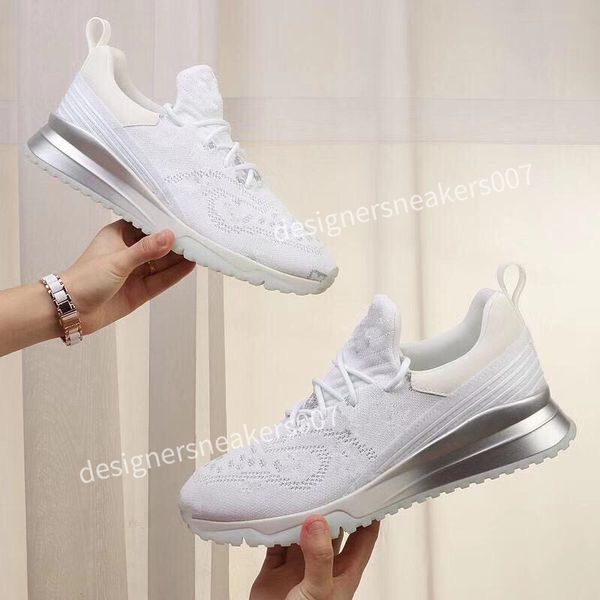 2021the woman floral brocade mens fashion slippers white gear bottoms flip flops womens slides casual flats slipper hx190806, Black 
2021the woman floral brocade mens fashion slippers white gear bottoms flip flops womens slides casual flats slipper hx190806, Black